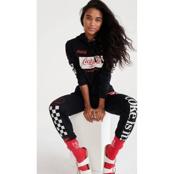 Aeropostale Coca Cola Classic Pullover Hoodie & Joggers Set - Picture 8 of 8